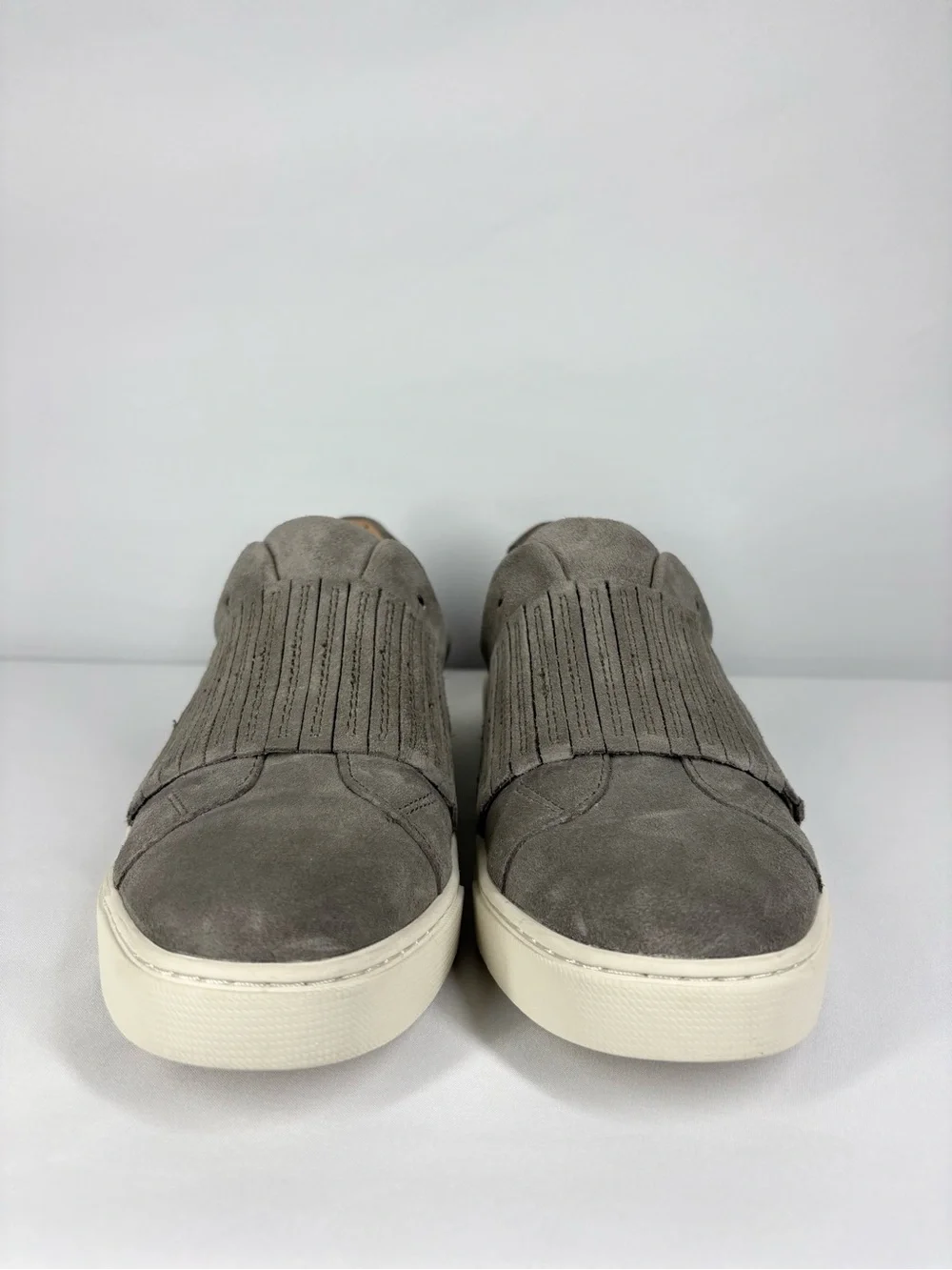 Frye Ivy Gore Slip-On Sneakers in Gray Suede and Leather. Size 8. Pleated Detail